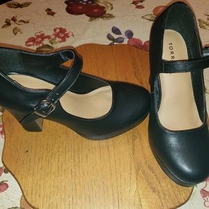 Torrid size 9.5 Mary Jane's